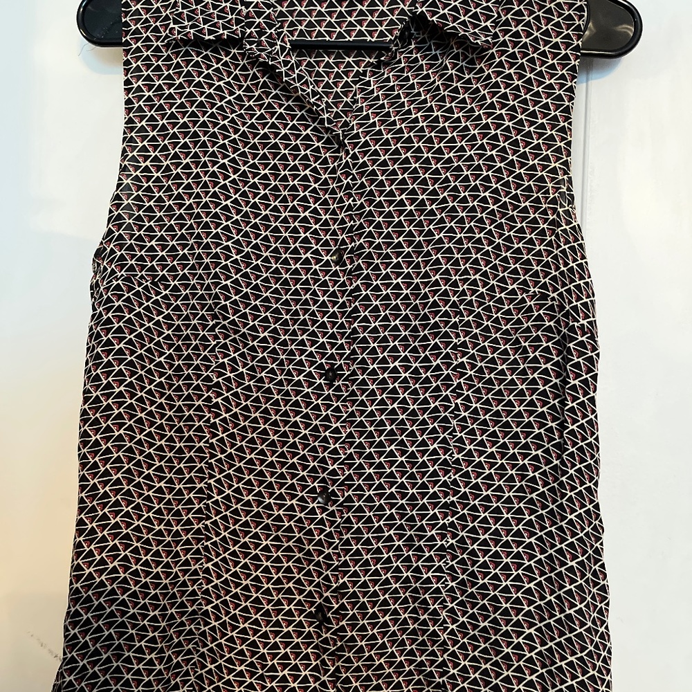 Ann Taylor sleeveless blouse